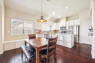 7304 Valentine Ln, Pearland, TX 77584 - Photo 7