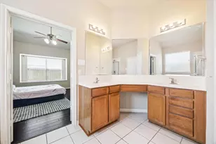 7304 Valentine Ln, Pearland, TX 77584 - Photo 17