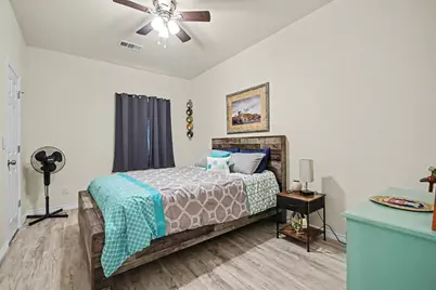 64 Borondo Pines, La Marque, TX 77568 - Photo 19