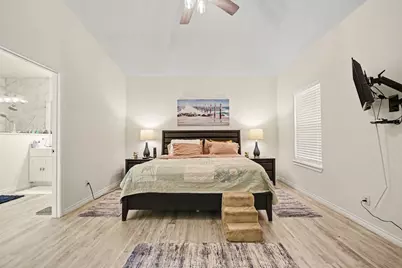 64 Borondo Pines, La Marque, TX 77568 - Photo 17