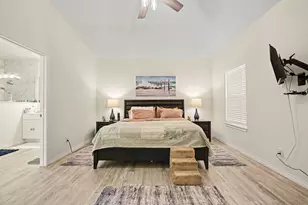 64 Borondo Pines, La Marque, TX 77568 - Photo 17