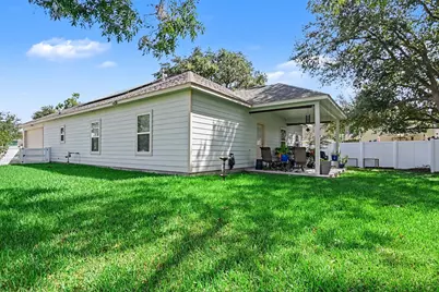 64 Borondo Pines, La Marque, TX 77568 - Photo 5
