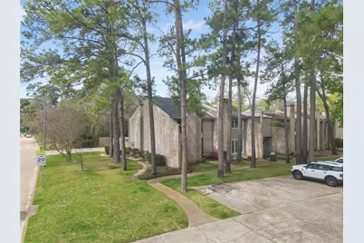 2103 Lake Village Drive, Houston, TX 77339 - Photo 1