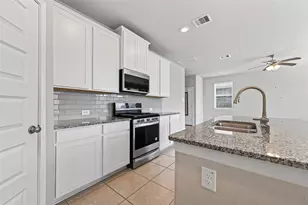 18817 Amaro Hills Dr, New Caney, TX 77357 - Photo 15