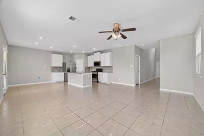 18817 Amaro Hills Drive, New Caney, TX 77357 - Photo 9