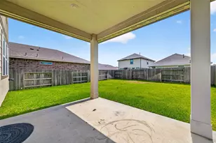 18817 Amaro Hills Dr, New Caney, TX 77357 - Photo 37