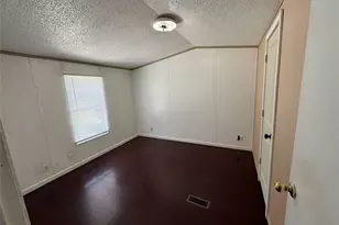 600 E Melville Dr, Crosby, TX 77532 - Photo 9