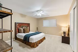 10738 Cedar Creek Dr, Houston, TX 77042 - Photo 21