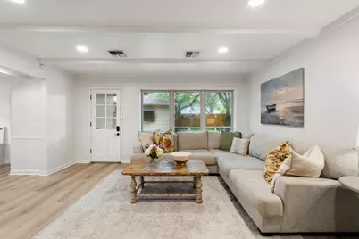 10738 Cedar Creek Drive, Houston, TX 77042 - Photo 7