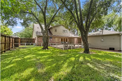 10738 Cedar Creek Drive, Houston, TX 77042 - Photo 27