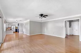 1015 Stevens Ave, Conroe, TX 77301 - Photo 11