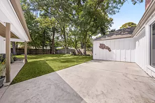 1823 Nocturne Ln, Houston, TX 77043 - Photo 27