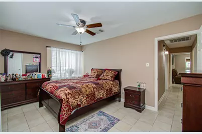 930 Centerwood Drive, Houston, TX 77013 - Photo 31