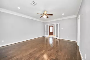 835 Rosine St, Houston, TX 77019 - Photo 5