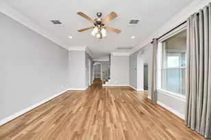 835 Rosine St, Houston, TX 77019 - Photo 9