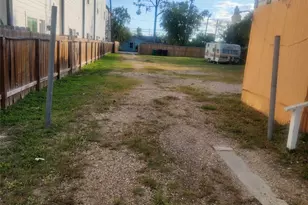 320 Thornton Rd, Houston, TX 77018 - Photo 7