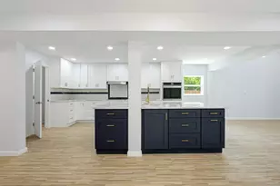 3050 Hazy Park Dr, Houston, TX 77082 - Photo 7