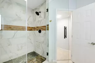 3050 Hazy Park Dr, Houston, TX 77082 - Photo 11