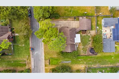 103 Pine Valley Street, Huntsville, TX 77320 - Photo 37