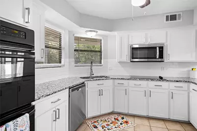 103 Pine Valley Street, Huntsville, TX 77320 - Photo 11