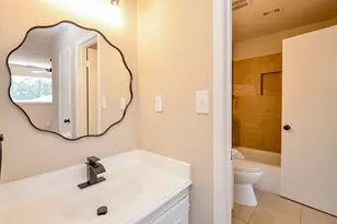 12773 Leader St, Houston, TX 77072 - Photo 9