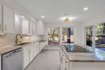 11407 Timberwild Street, The Woodlands, TX 77380 - Photo 15