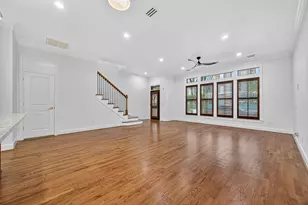 28 Riva Row, The Woodlands, TX 77380 - Photo 7