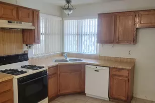 21023 Western Valley Dr, Katy, TX 77449 - Photo 5