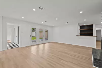 5762 Birdwood Road, Houston, TX 77096 - Photo 15