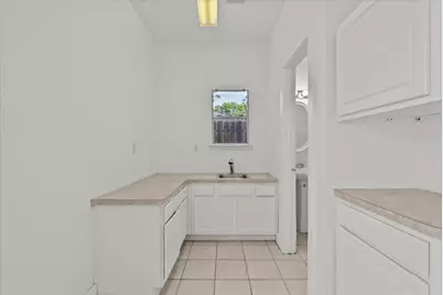 5762 Birdwood Road, Houston, TX 77096 - Photo 39