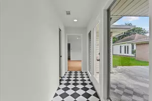 5762 Birdwood Rd, Houston, TX 77096 - Photo 29