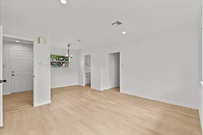 5762 Birdwood Road, Houston, TX 77096 - Photo 31