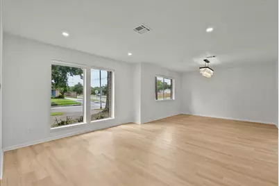 5762 Birdwood Road, Houston, TX 77096 - Photo 3