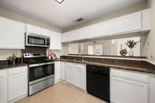 9227 Stockwell Dr, Houston, TX 77083 - Photo 11