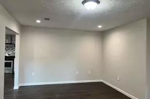 1910 Little St, La Marque, TX 77568 - Photo 5