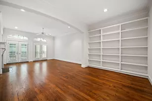 1918 W Bell St, Houston, TX 77019 - Photo 17
