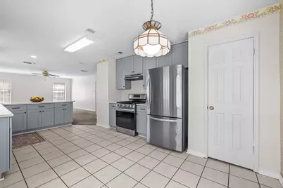 8727 Orchard Lane, La Porte, TX 77571 - Photo 7