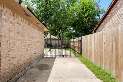 6839 Silver Star Drive, Houston, TX 77086 - Photo 27