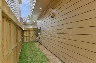 1043 Marcolin, Houston, TX 77088 - Photo 49