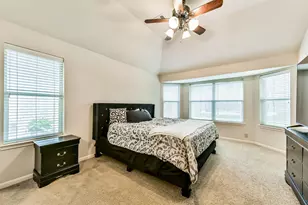 10510 Eagle Rock Ct, La Porte, TX 77571 - Photo 15