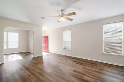 8810 Willow Spur Drive, Tomball, TX 77375 - Photo 5