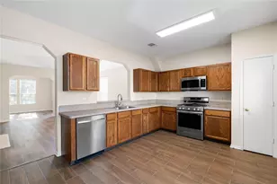 8810 Willow Spur Dr, Tomball, TX 77375 - Photo 11