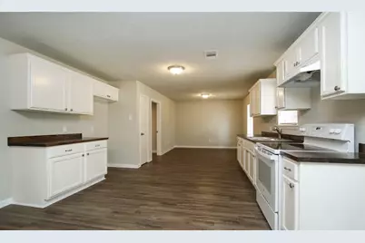 5019 Westwood, Dickinson, TX 77539 - Photo 11