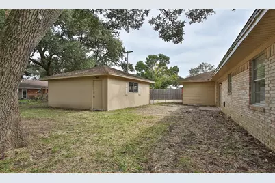 5019 Westwood, Dickinson, TX 77539 - Photo 31