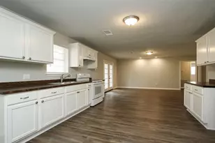 5019 Westwood Dr, Dickinson, TX 77539 - Photo 17