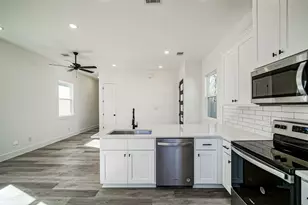 8409 Schneider St, Houston, TX 77093 - Photo 7
