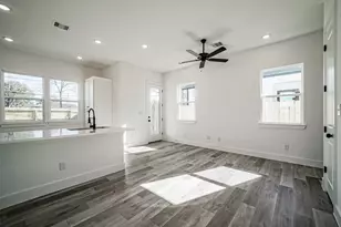 8409 Schneider St, Houston, TX 77093 - Photo 9
