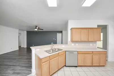 5450 Aloe Avenue, Baytown, TX 77521 - Photo 9