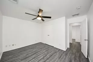 5450 Aloe Ave, Baytown, TX 77521 - Photo 19