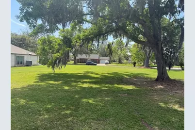 2225 Riverside Drive, West Columbia, TX 77486 - Photo 11